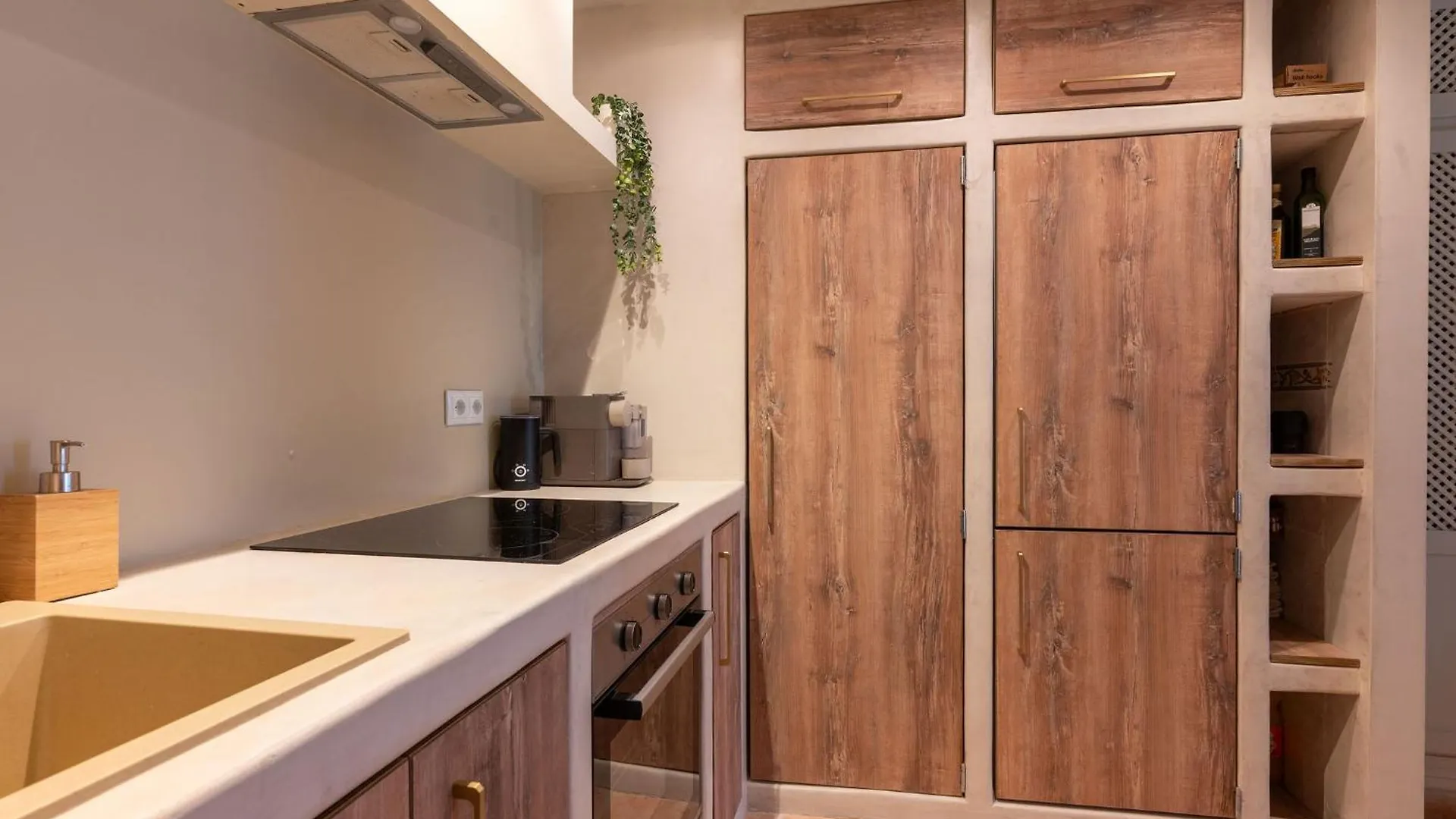 Дом отдыха Gehele Accommodatie Exclusief Luxe Townhouse In Ojen Marbella